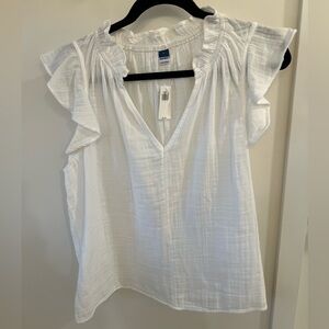 Old Navy sleeveless crinkle top